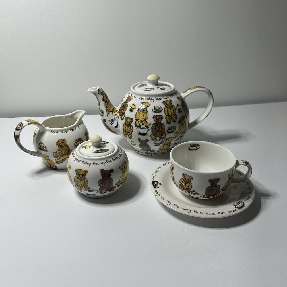 Cardew “Kit-Tea” Cat Teapot, Sugar &Creamer, Cup and Saucer